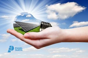 penggunaan panel surya yang hemat energi dan melestarikan lingkungan